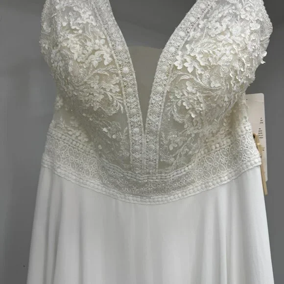 Wedding Dress - Rosa Clara Fanya-50% OFF - Size bridal 12 (New with tags)